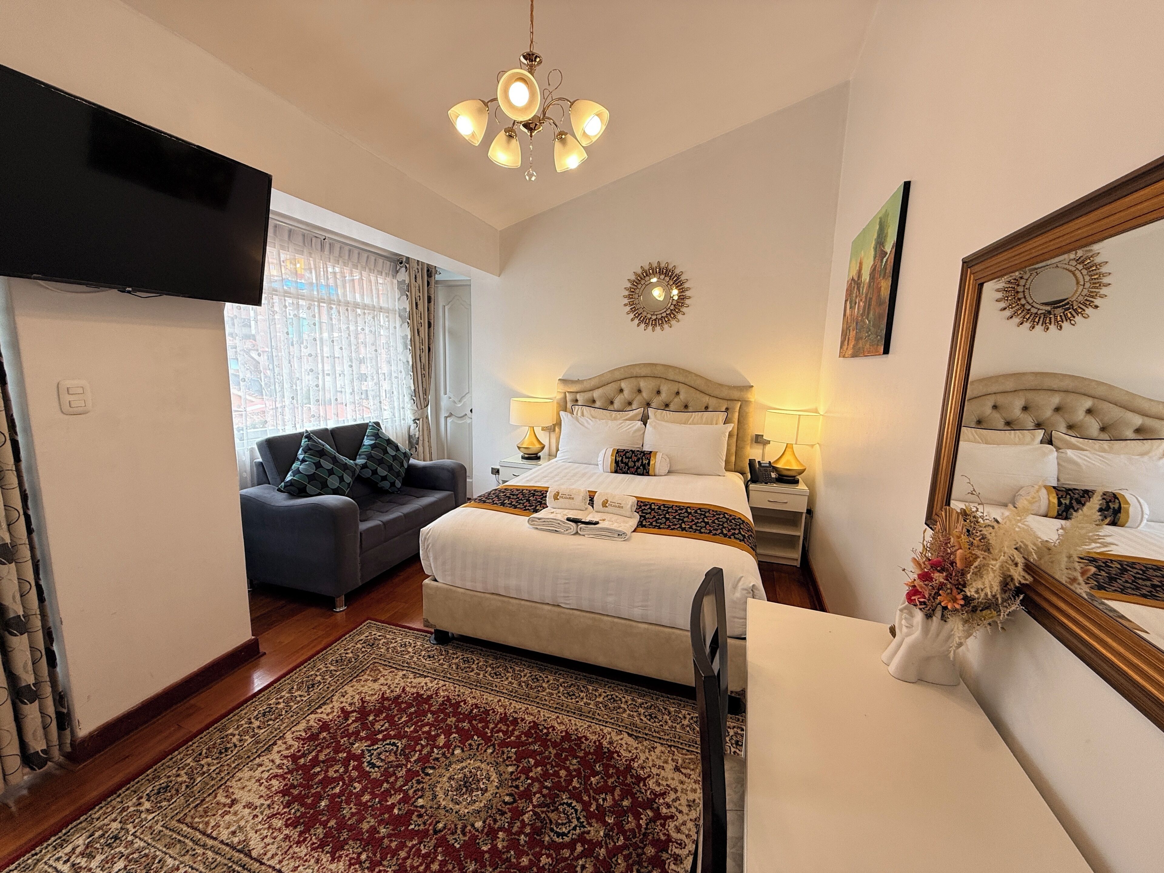 Quarto luxo | Edredons de pluma, camas Tempur-Pedic, individualmente decorados