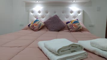 Business Apartment, 1 Bedroom | 1 bedroom, in-room safe, individually decorated, individually furnished