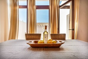Dining - Casa Mira Vale|Calm Country House by Lisbeyond (Vila do Bispo)