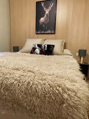3 bedrooms, desk, iron/ironing board, travel cot - Cal_QUEROL 1 penthouse in the center (Puigcerdà)