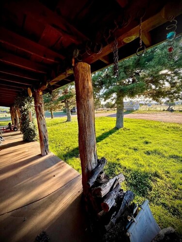 Mountain Cabin ATV trails, convenient and comfort. Enjoy nature Lots of parking