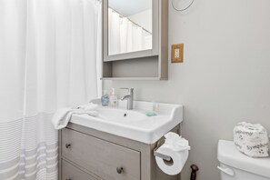 Bathroom - Village and Lake Escape (Big Bear Lake)