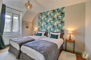 2 habitaciones, tabla de planchar con plancha y wifi gratis 