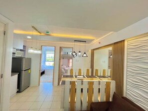 Dining - Condo in Ortigas KIMEA Staycation (Pasig)
