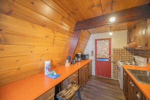Cabane | Cuisine privée | Blender, batterie de cuisine, vaisselle et ustensiles