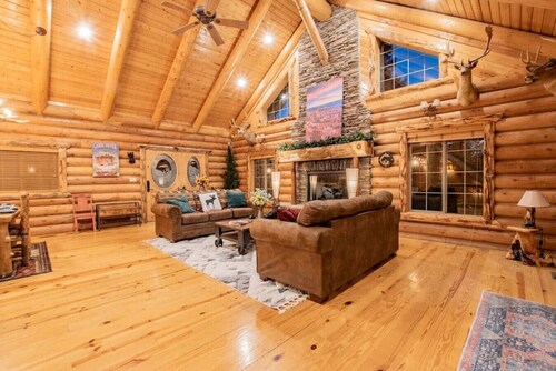 The Moose & Bear Cabin at Timpanogos