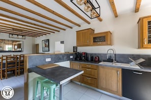 Fridge, microwave, oven, dishwasher - L'atelier - Estandeuil (ESTANDEUIL)