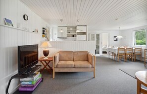 Smart-tv och eldstad