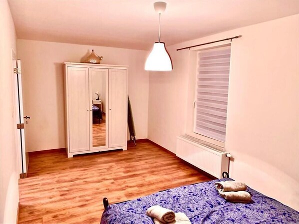 2 Schlafzimmer, Bügeleisen/Bügelbrett, kostenloses WLAN, Bettwäsche