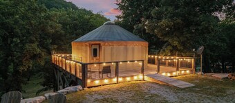 Lux Yurt Boulder H/T Creek Frontage Buffalo River