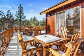 Basic Cabin | Terrace/patio