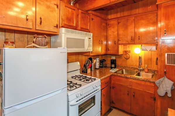 Basic Cabin | Private kitchen