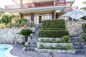 Exterior - MIA HOUSE GARDEN - Macerata, portion of a villa with swimming pool (Macerata)