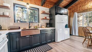 咖啡機/沖茶器、電熱水壺