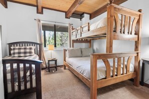 Basic Cabin | 2 bilik tidur, Wi-fi percuma 