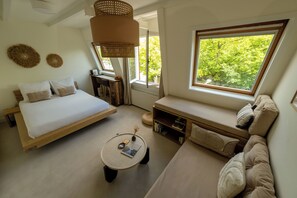 Exclusive Double Room | Premium bedding, free minibar, individually decorated - Canal View Stay Amsterdam (Amsterdam)