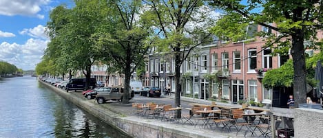 Mặt tiền nơi lưu trú