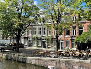 Front of property - Canal View Stay Amsterdam (Amsterdam)