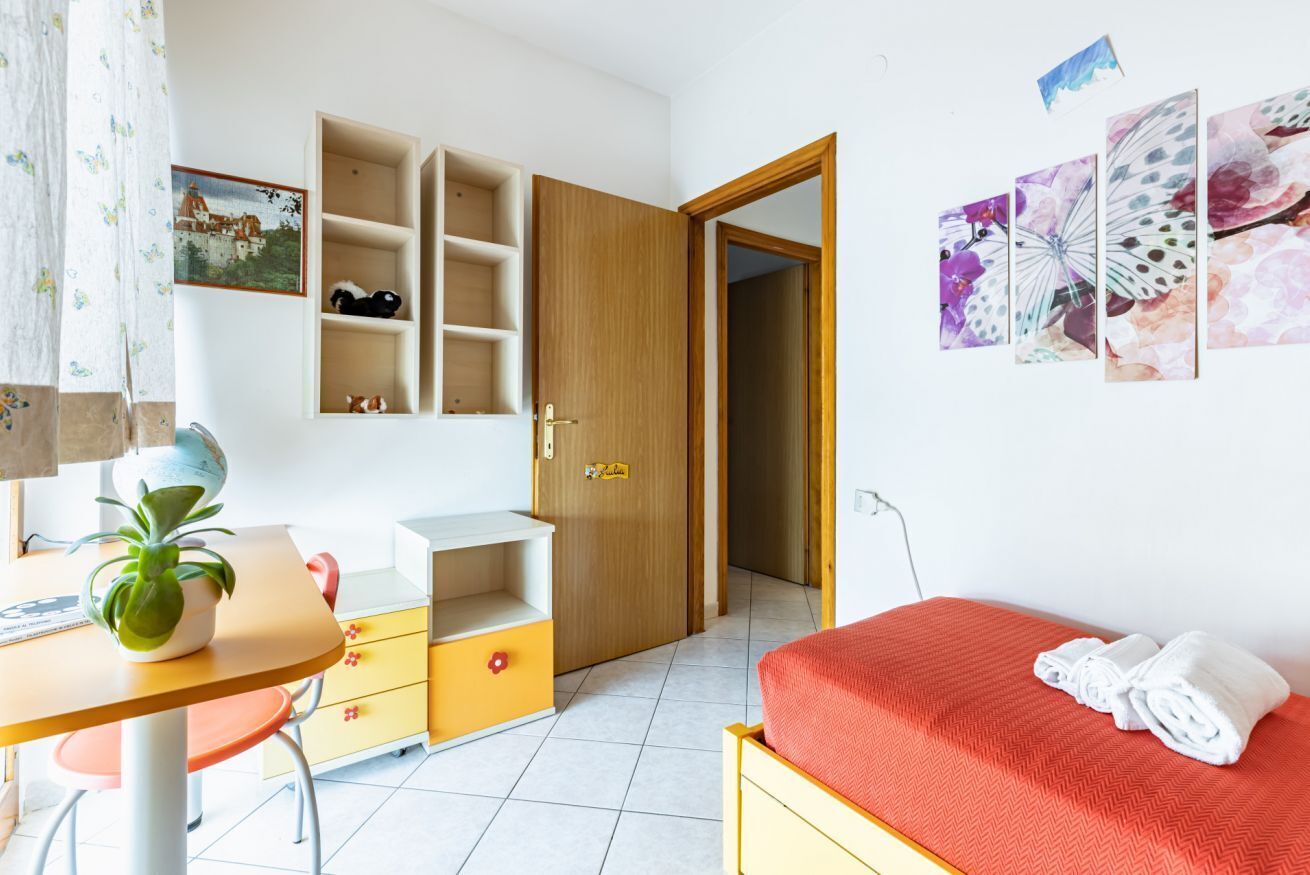 2 chambres, bureau, fer et planche à repasser, accès Internet