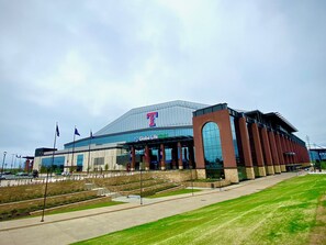 مكان جذب سياحي