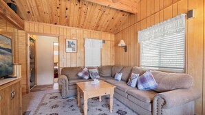Cabin cơ bản | Khu phòng khách