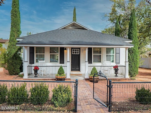 Luxury Meets Historic in This Boutique One of a Kind Clarkdale Getaway