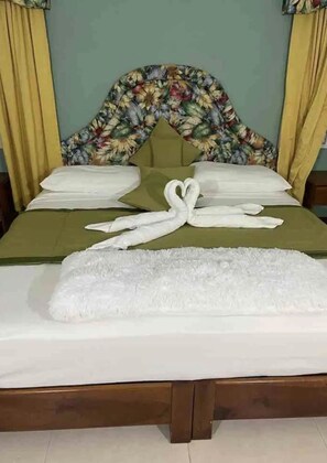 3 Schlafzimmer, Bügeleisen/Bügelbrett, WLAN, Bettwäsche