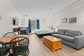 Interior - Hearthstone Lodge #419 (Sun Peaks)