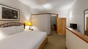 Iron/ironing board, WiFi, bed sheets - Hearthstone Lodge #403 (Sun Peaks)