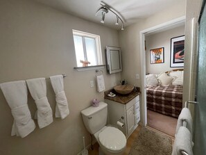 Bathroom - Lakefront Deep Water (Fawnskin)