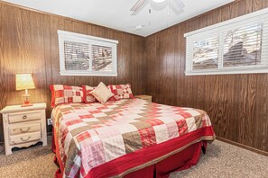 Basic Cabin | 3 bedrooms, free WiFi - Lakefront Retreat (Big Bear Lake)