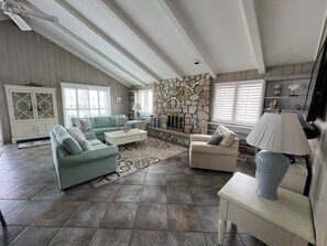 Smart-TV, Stereoanlage