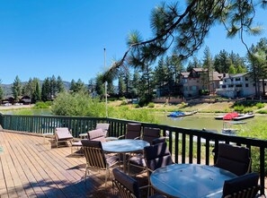 Basic Condo | Teres/patio