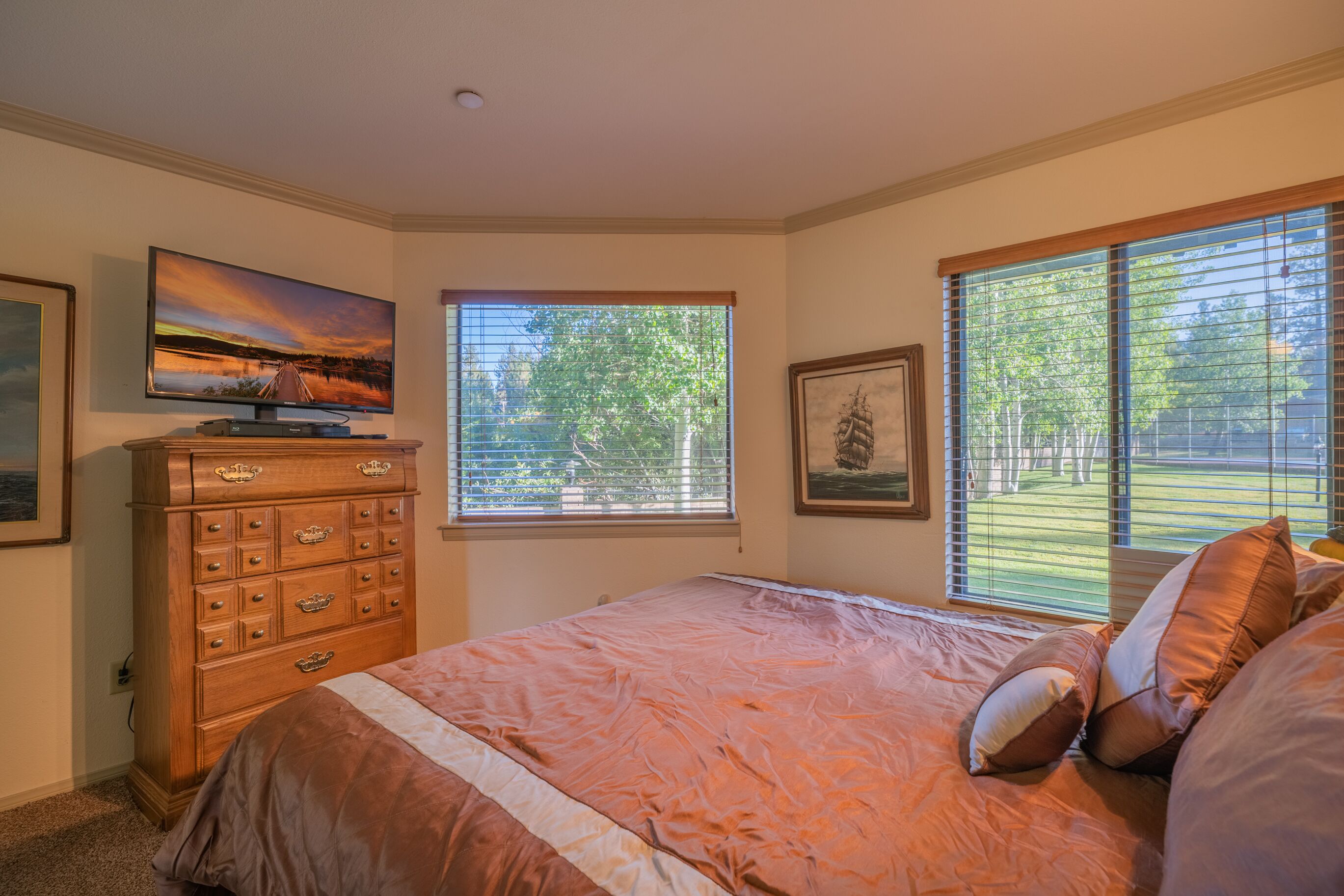 Basic Condo | 2 bedrooms, free WiFi