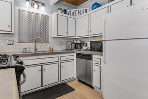 ベーシック キャビン | 専用キッチン | 電気ポット