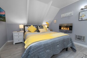 Basic Cabin | 4 bedrooms, free WiFi - Aqua Dreams (Big Bear City)