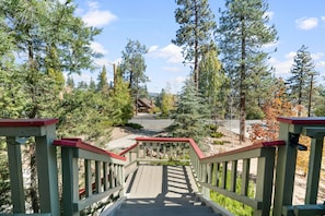Basic Cabin | Terrace/patio - Lakeview Haven (Big Bear Lake)