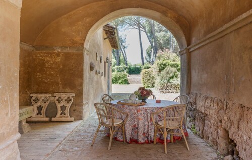 Nice home in Sutri with WiFi