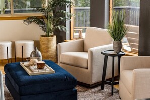 スマートテレビ、テーブルサッカー台