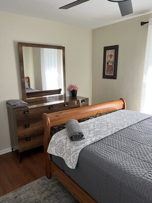 2 Schlafzimmer, Bügeleisen/Bügelbrett, WLAN, Bettwäsche