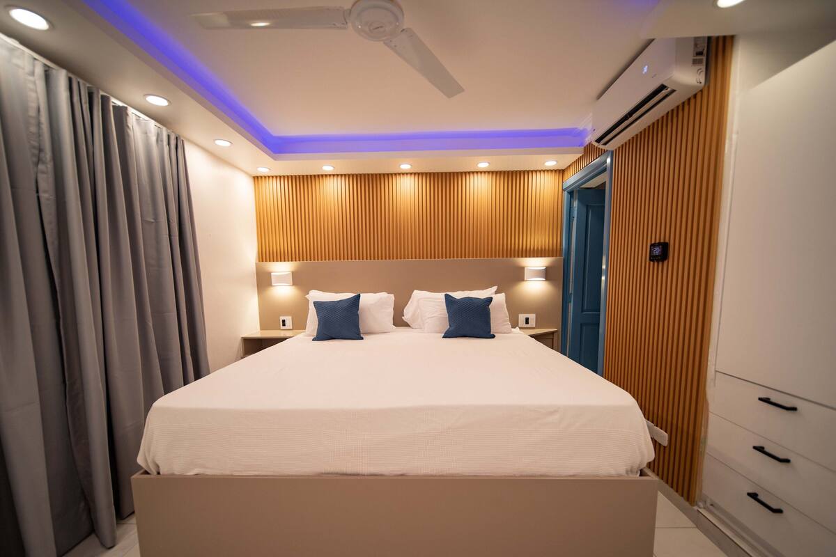 Appartement luxueux (APT 39) | 1 chambre, coffre-fort, accès au Wi-Fi (inclus), ameublement unique