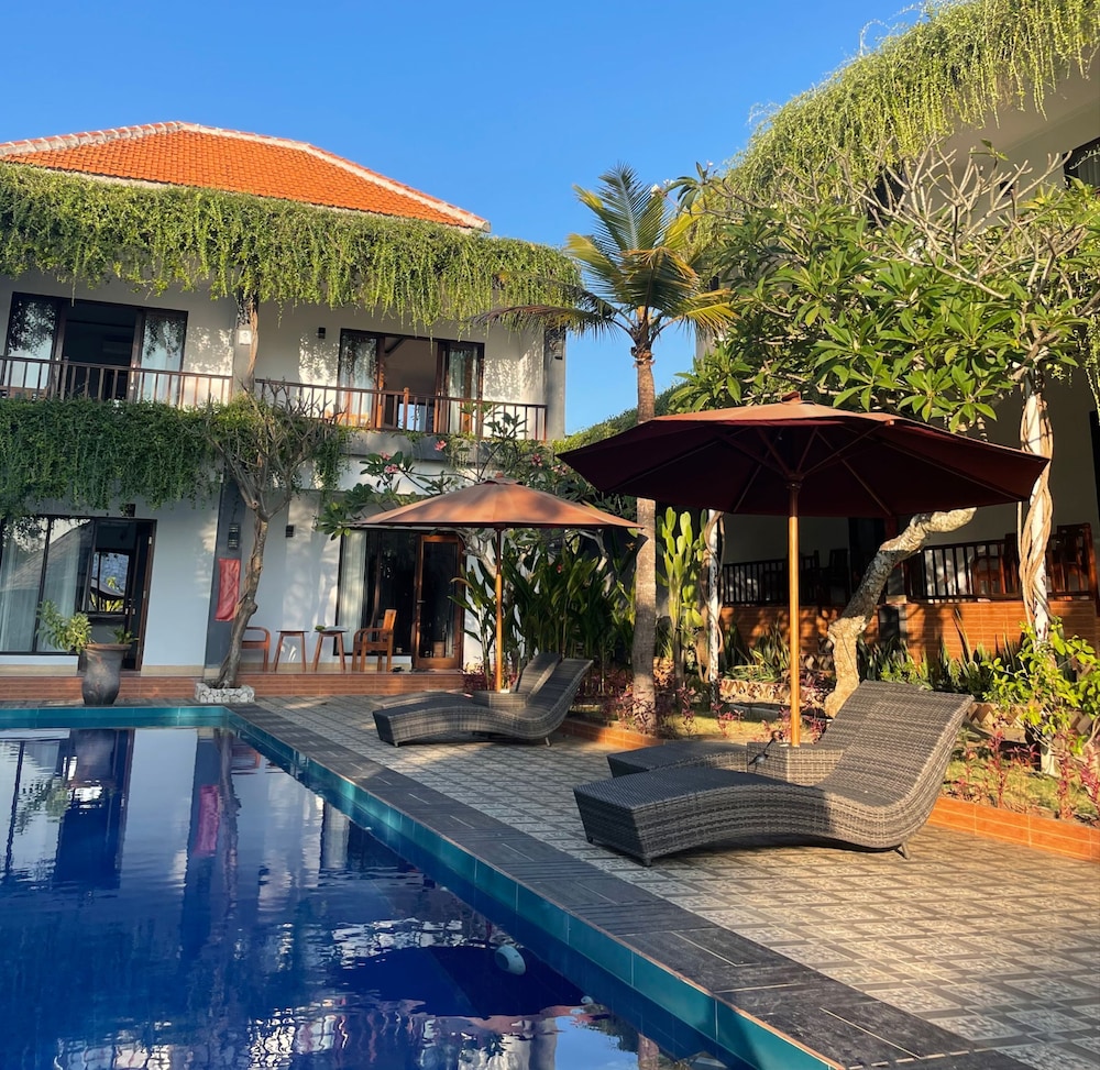 Tinggian Green Hill Villa