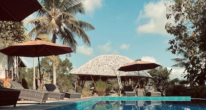 Tinggian Hill Retreat