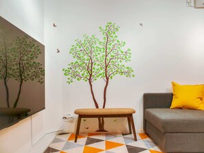 Televisio, suoratoistopalvelut, työhuone