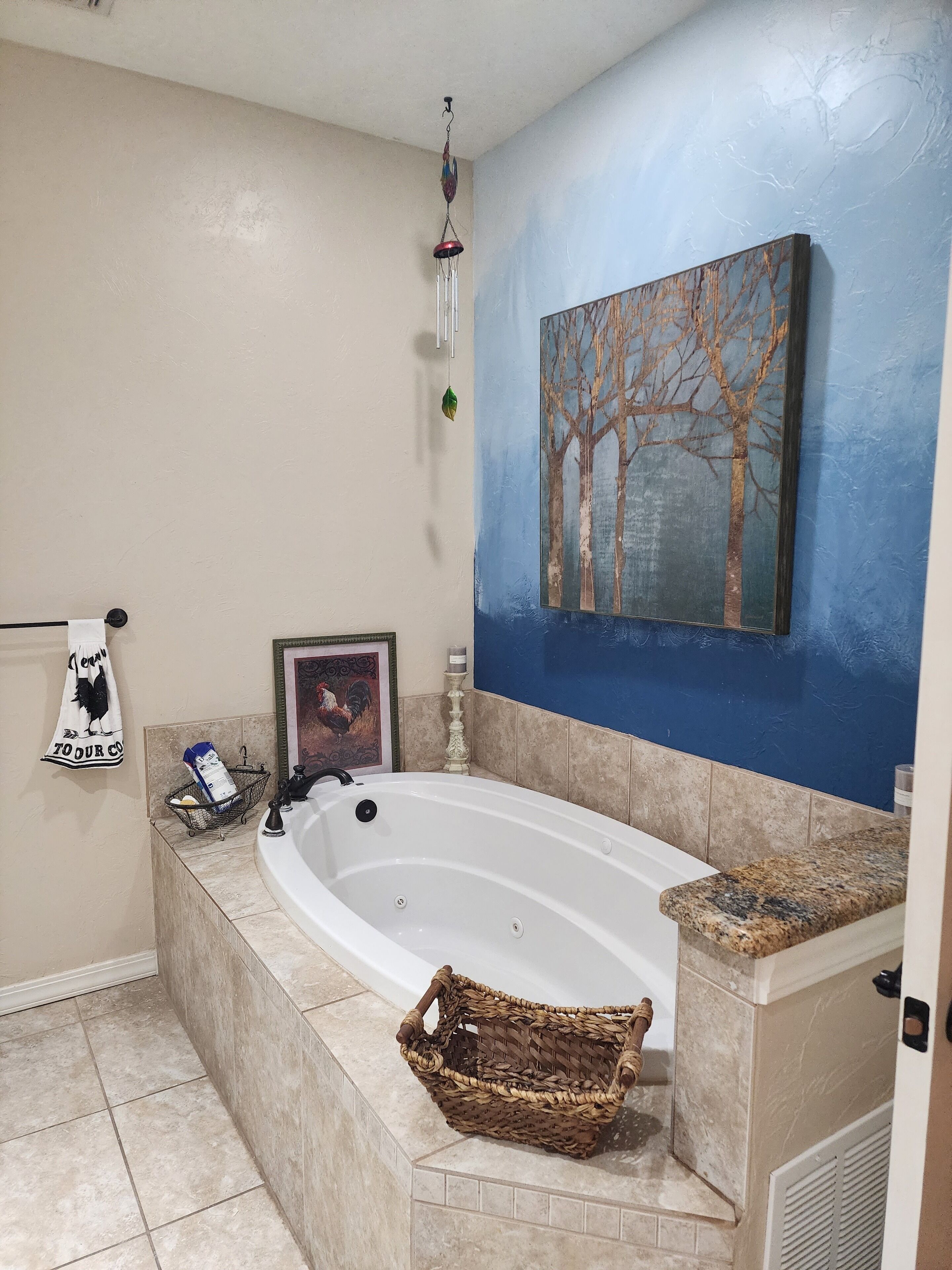 ジェットバス、ヘアドライヤー、タオル、石鹸