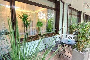 Outdoor dining - Homely Stay -  Studio P1 (München)