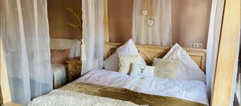 Farm with own pony (2)