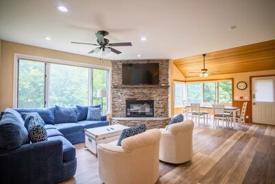 Stunning 3-Story Executive Suite | Smugglers' Notch