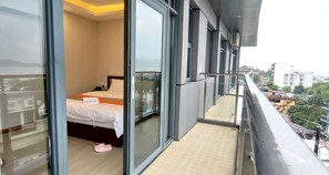 Deluxe Double Room | Beach/ocean view