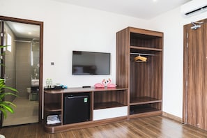 Ropa de cama de alta calidad, minibar y decoración personalizada 